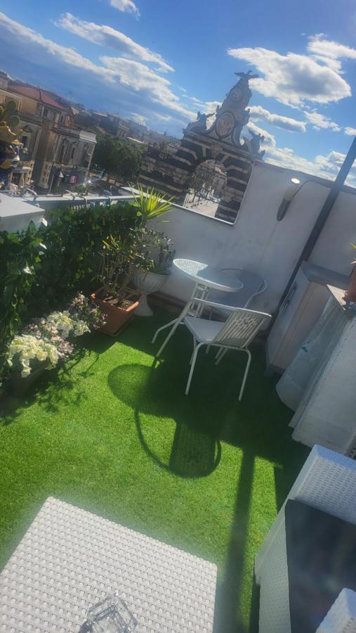 Appartement Chalaro' Apartament à Catane Extérieur photo