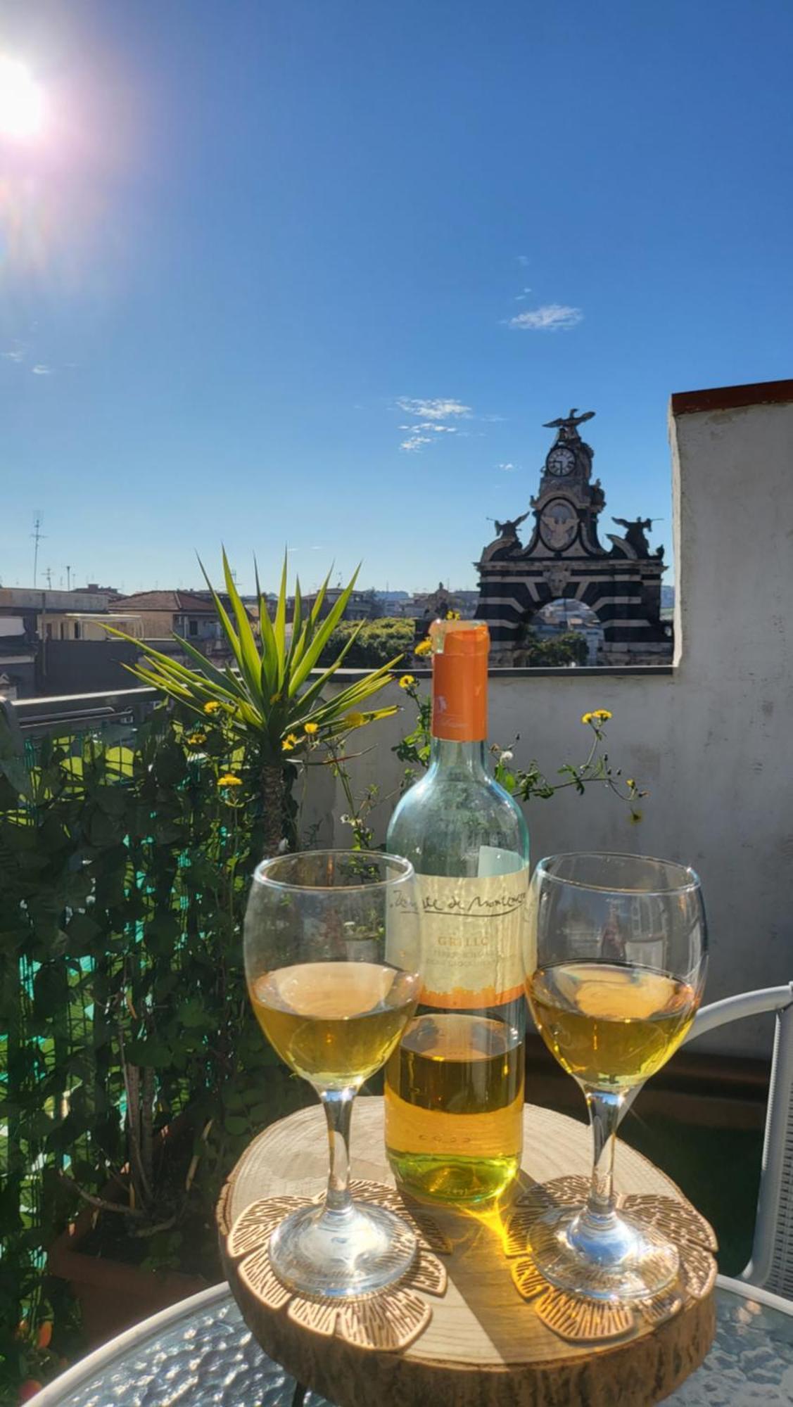 Appartement Chalaro' Apartament à Catane Extérieur photo